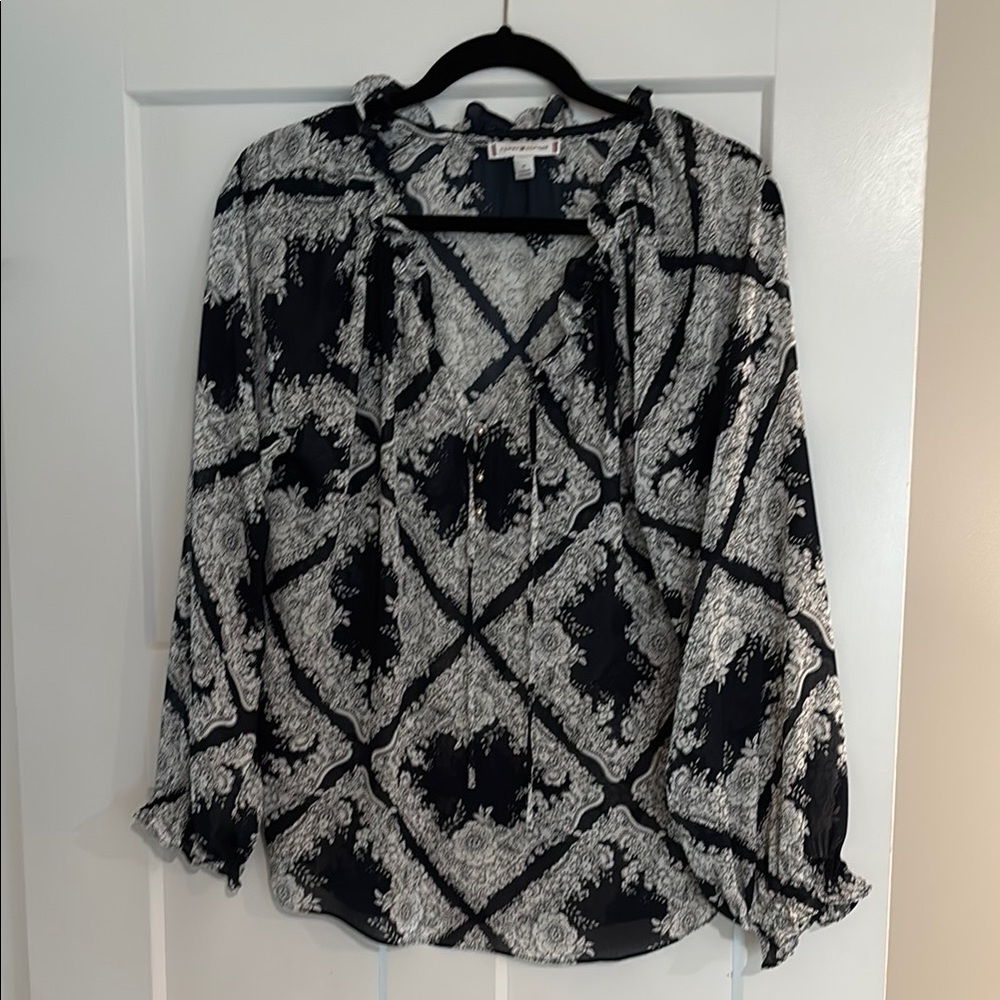 Tommy Hilfiger Black and White Blouse